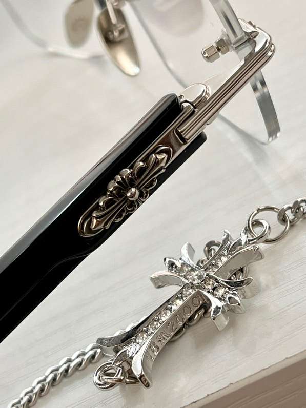 Picture of Chrome Hearts Sunglasses _SKUfw43216037fw